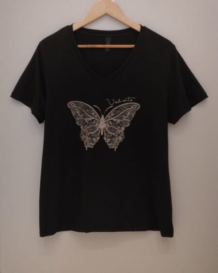 Remera V Mariposa encaje